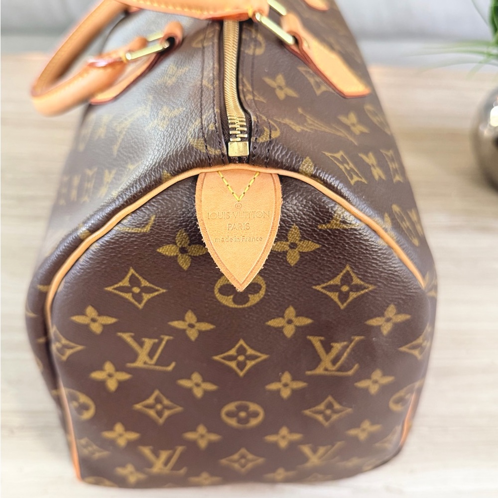 Louis Vuitton Vintage Monogram Speedy 35 - Picture 7 of 16